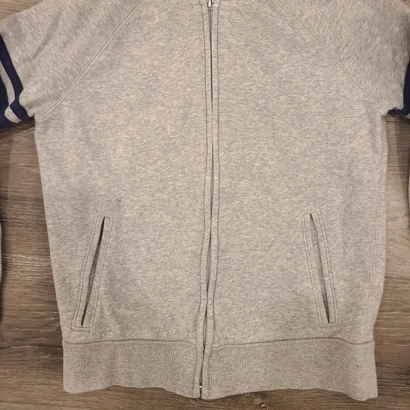 The Gap Kids - Zipup Sweater - Picture 2 of 5